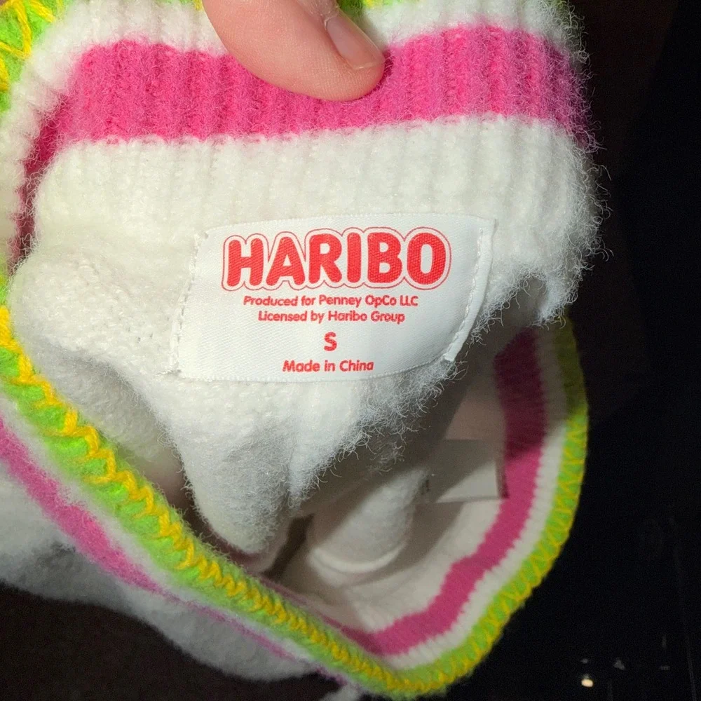 Haribo Gummy Bear Knit Lounge Set White Hooded Sweater and Shorts Kids Small‎